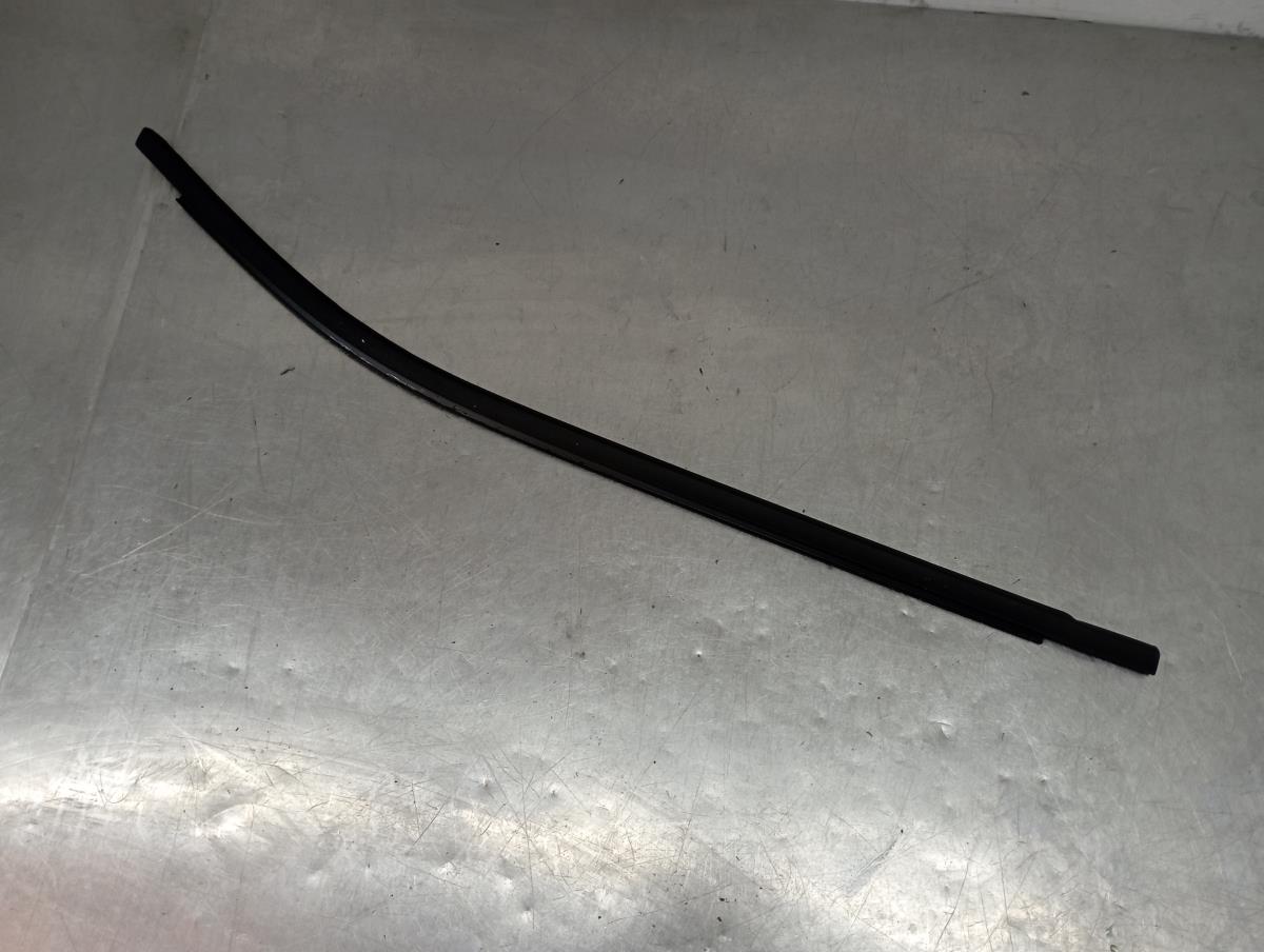 Right rear window scraper DACIA Sandero III