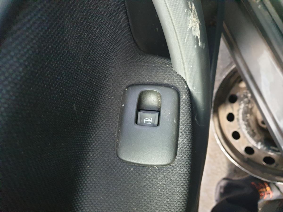 Comando / interruttore alzacristallo anteriore sinistro SMART ForFour (453)