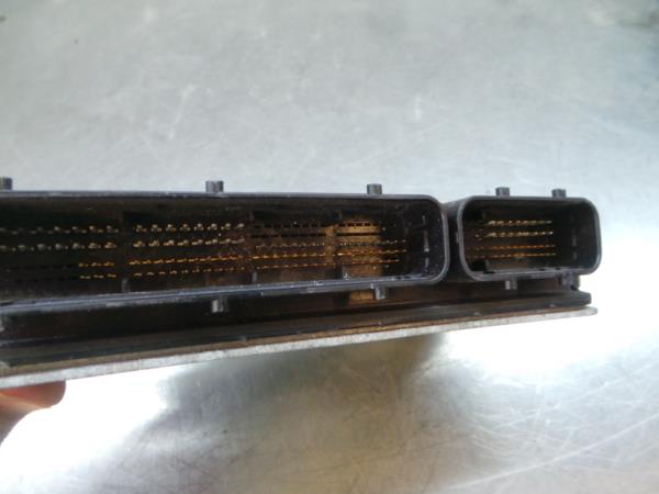 Centralina motor / ECU TOYOTA Yaris (_P13_) Imagem-2