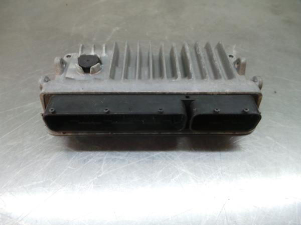Centralina motor / ECU TOYOTA Yaris (_P13_)