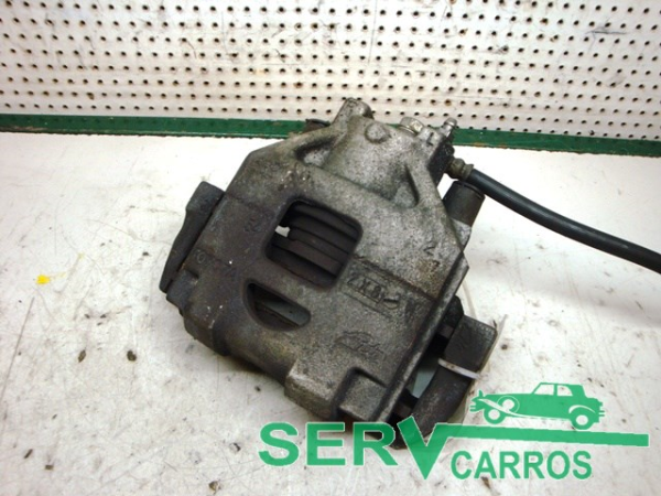 Pinça travão / maxila de travão frente esquerda TOYOTA Yaris (_P13_)