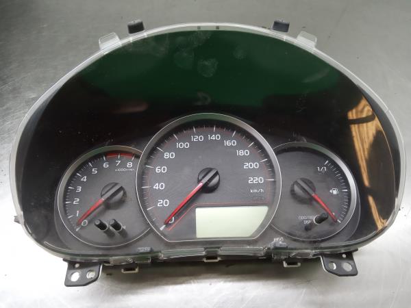 Quadrante / painel de instrumentos TOYOTA Yaris (_P13_)