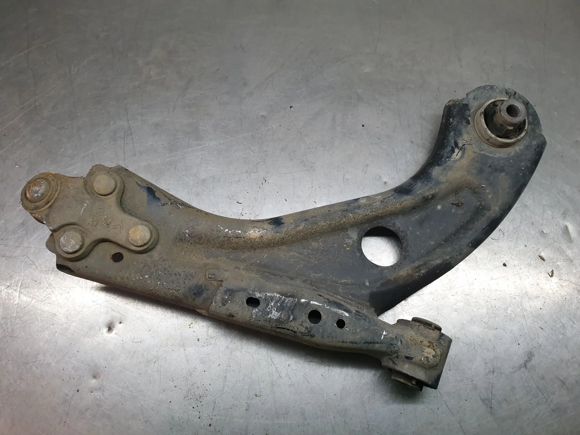 Braccio di sospensione anteriore sinistro PEUGEOT 308 SW II Imagem-1