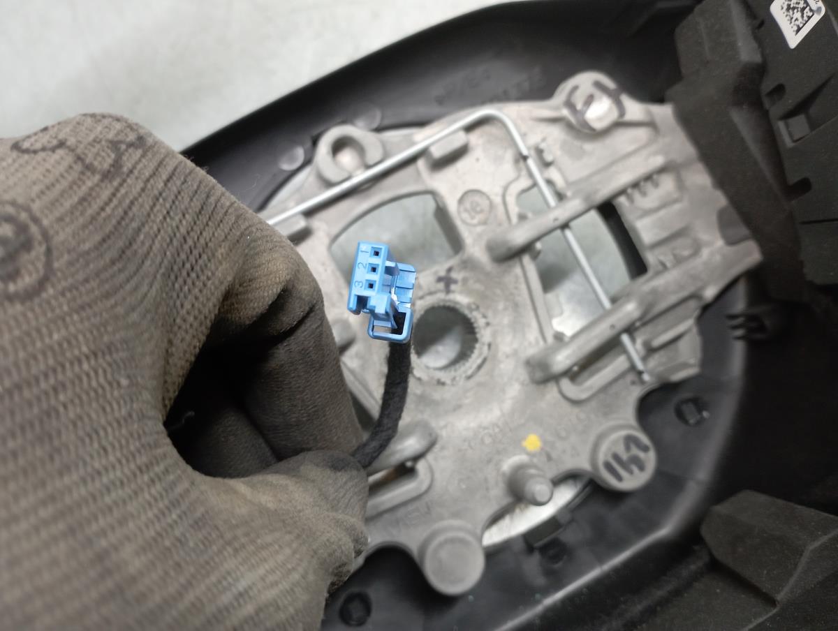 Volante PEUGEOT 2008 I (CU_) Imagem-4