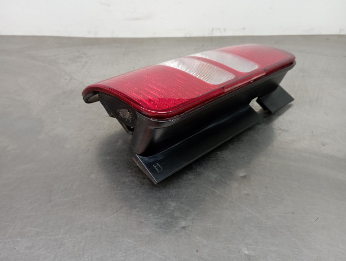 Feu arrière Gauche VOLKSWAGEN Caddy III Kombi (2KB, 2KJ, 2CB, 2CJ) Imagem-3