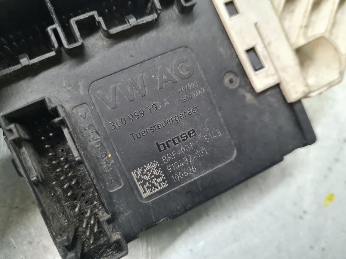 Moteur lève-vitre avant gauche SEAT Leon (1P1) Imagem-4