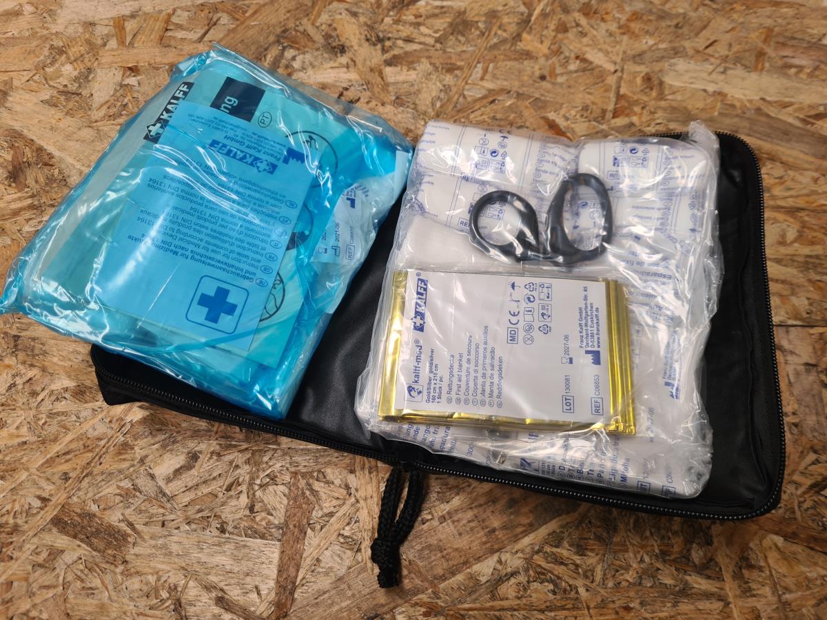 Kit Primeiros Socorros AUDI A3 Sportback (8YA) Imagem-3