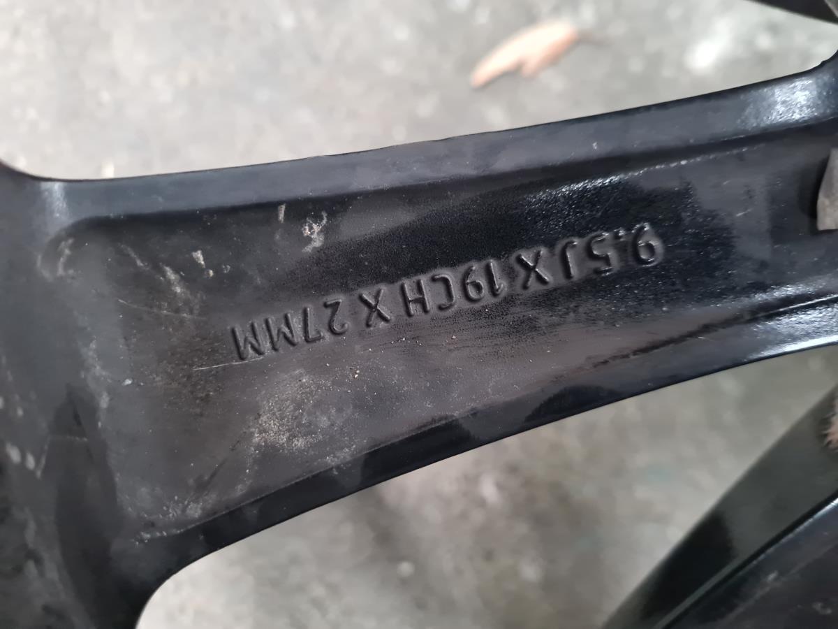 Jante frente direita JAGUAR F-Type Coupé (X152) Imagem-2