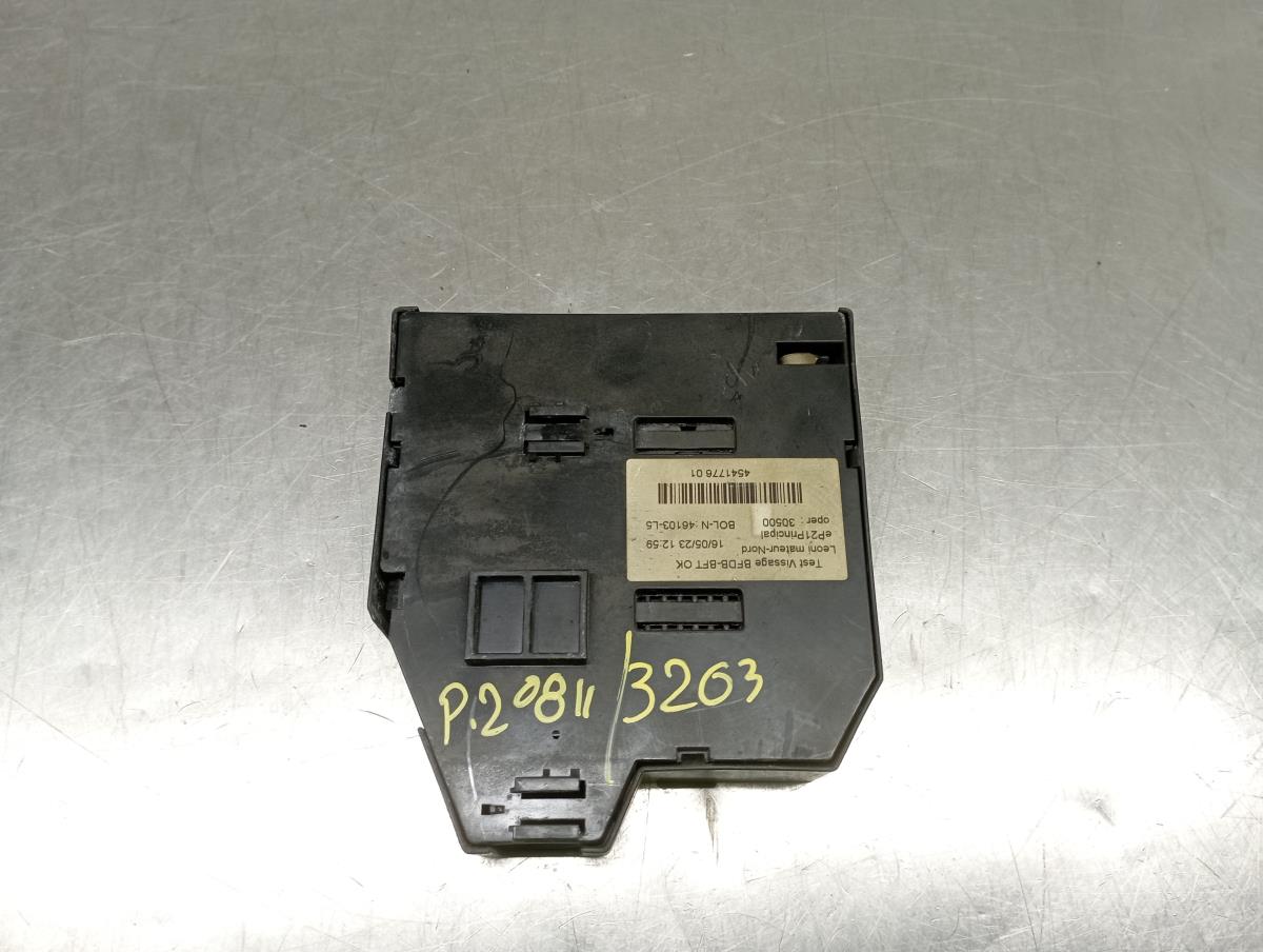 Módulo de bateria PEUGEOT 208 II Imagem-4