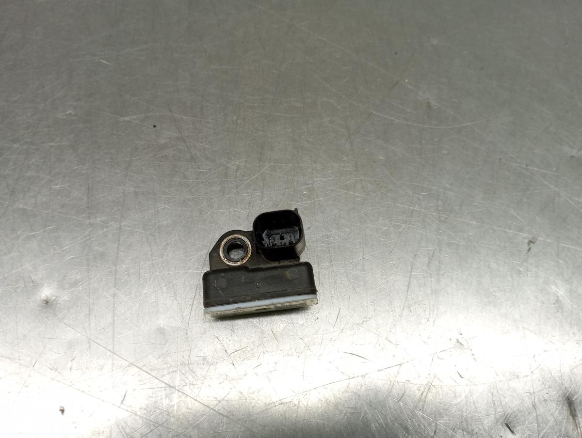 Right front airbag sensor PORSCHE Cayenne (92A) Imagem-1