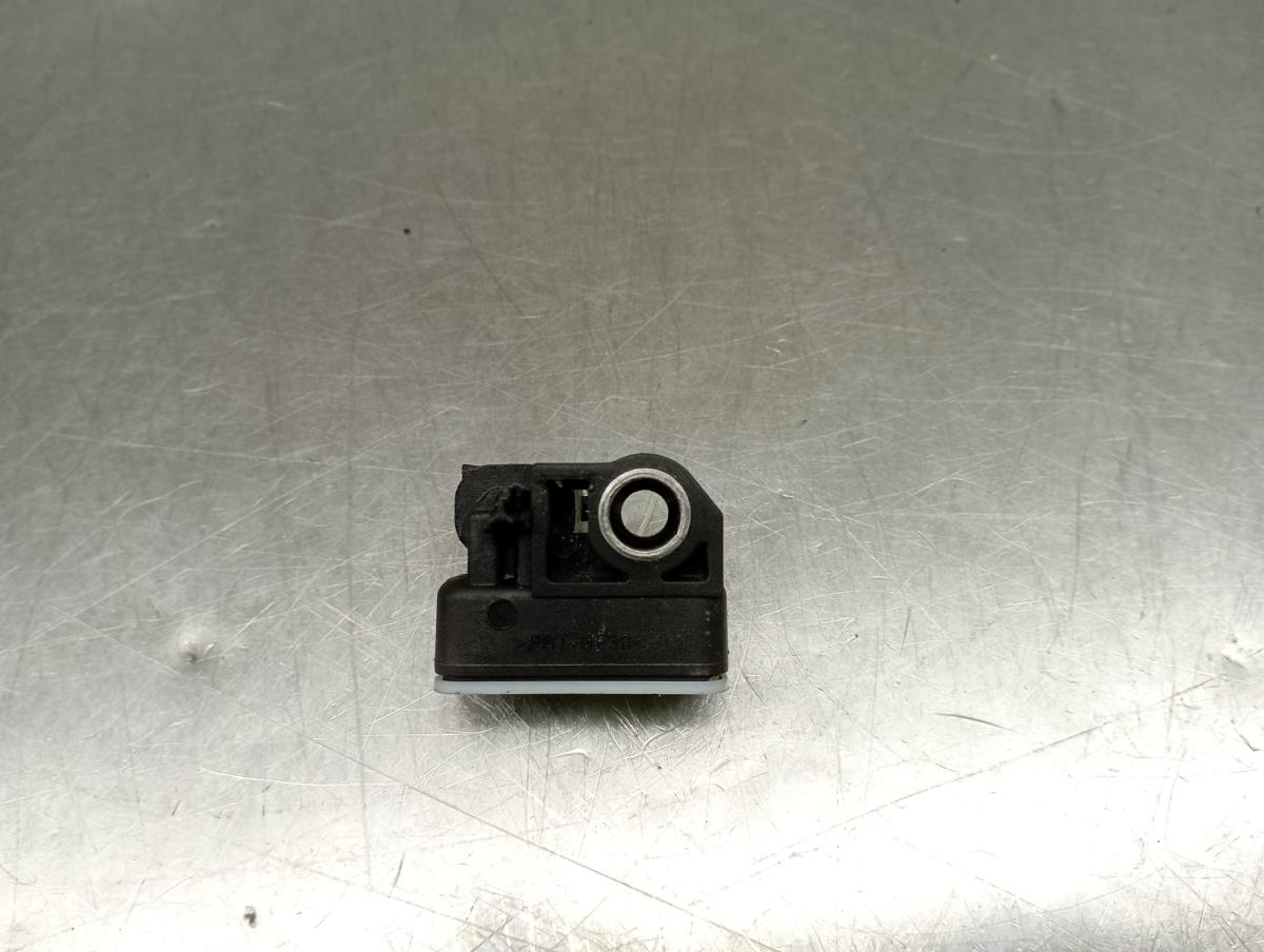 Right front airbag sensor PORSCHE Cayenne (92A) Imagem-2