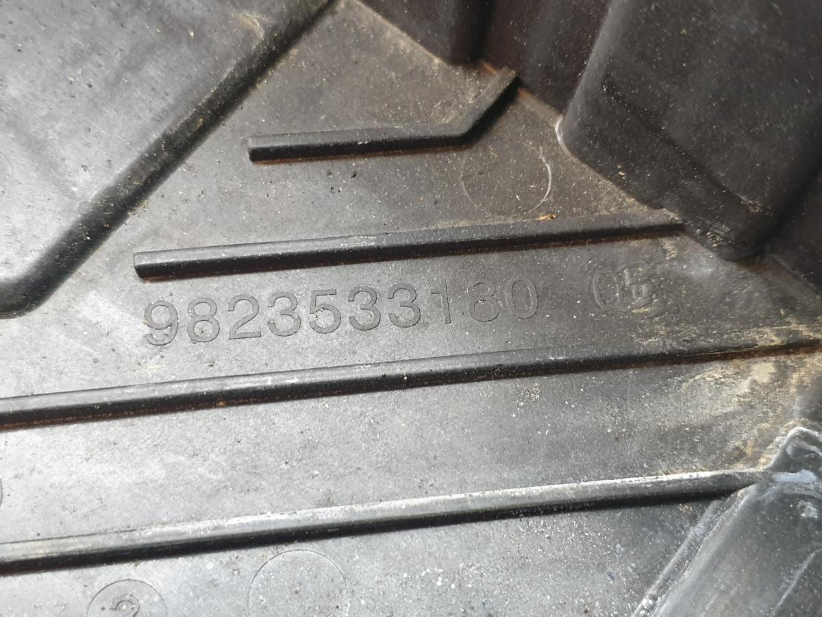 Battery box PEUGEOT 208 II Imagem-5