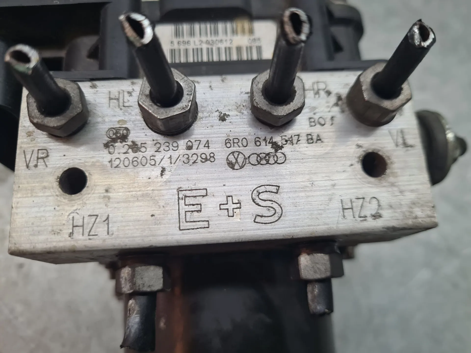 ABS VOLKSWAGEN Polo (6R, 6C) Imagem-4