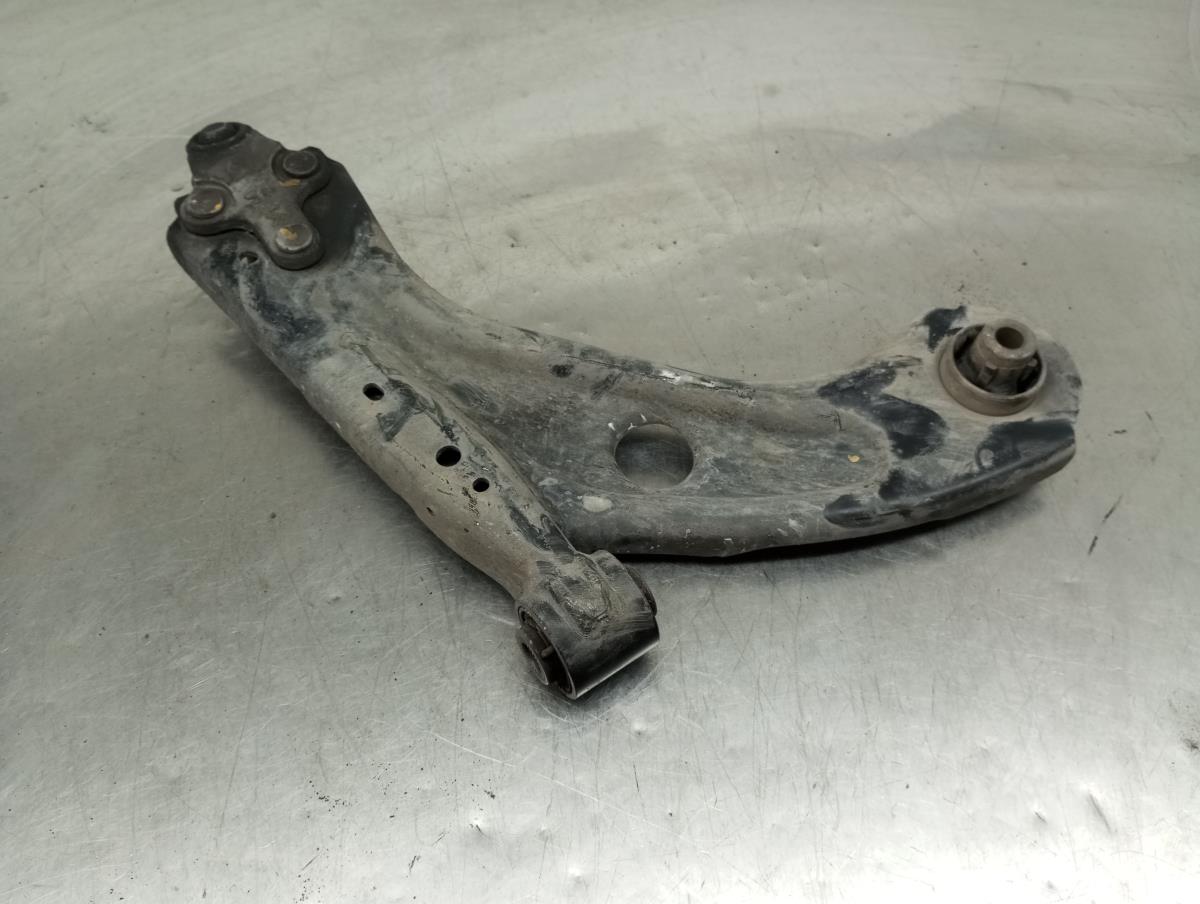 Bras de suspension Avant gauche PEUGEOT 308 SW II