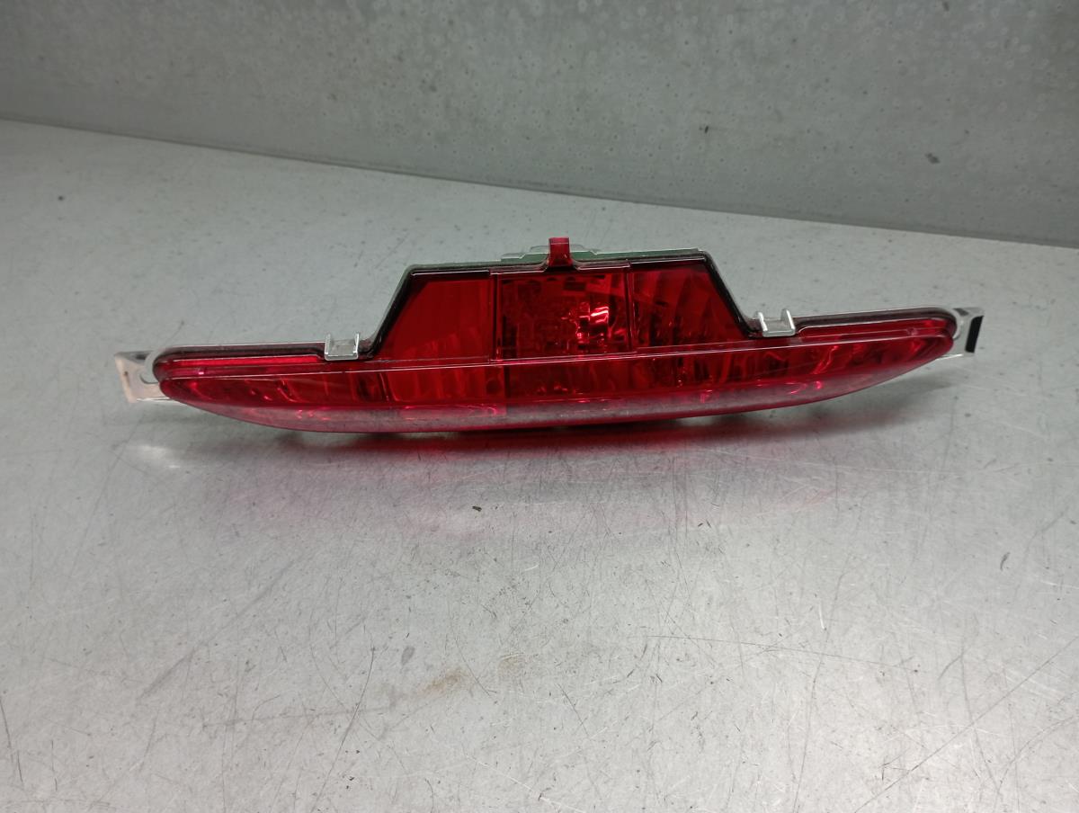 Feu antibrouillard central PEUGEOT 208 II