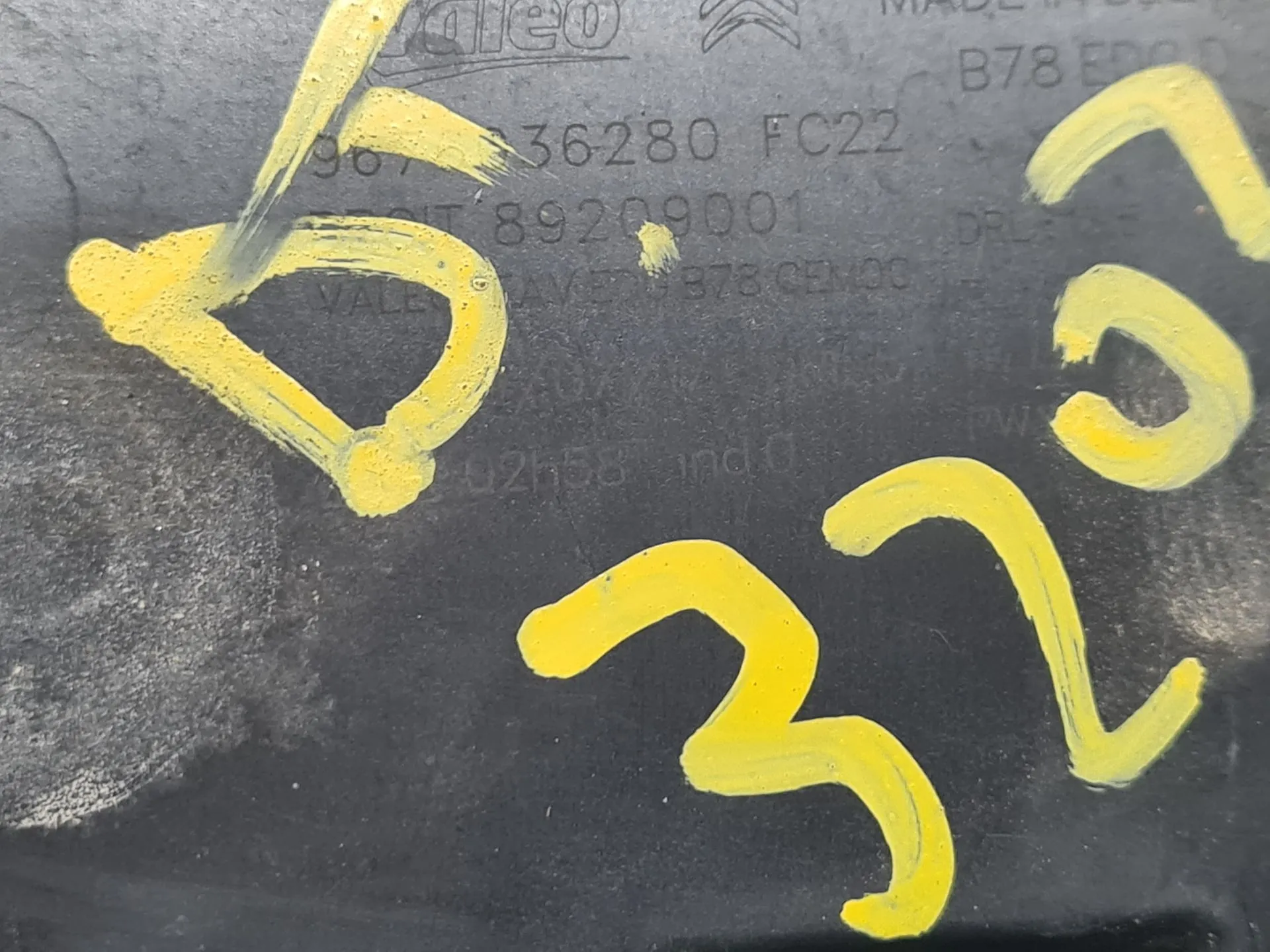 Lumière diurne Droite CITROËN C4 Picasso II Imagem-6