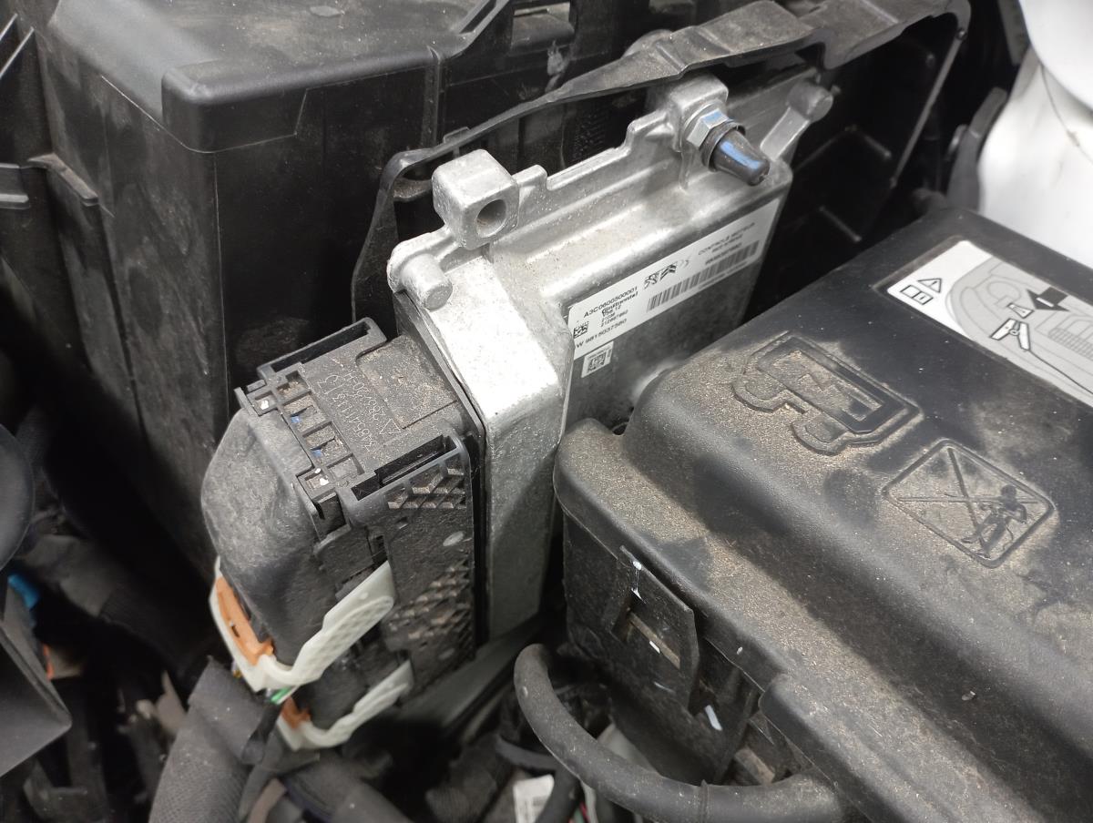 Centralina motor / ECU CITROËN C3 III Van (SX_, SY_)