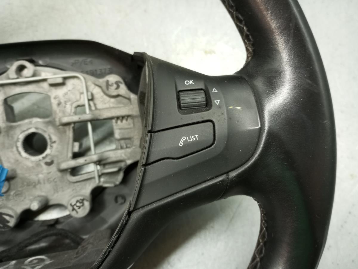 Volante PEUGEOT 2008 I (CU_) Imagem-3