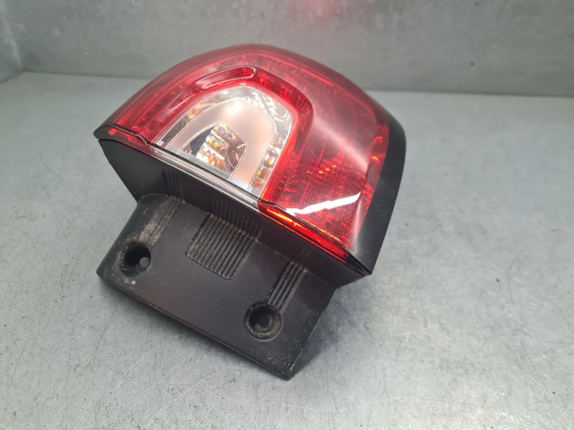 Feu arrière Droite RENAULT Captur (J5_) Imagem-2