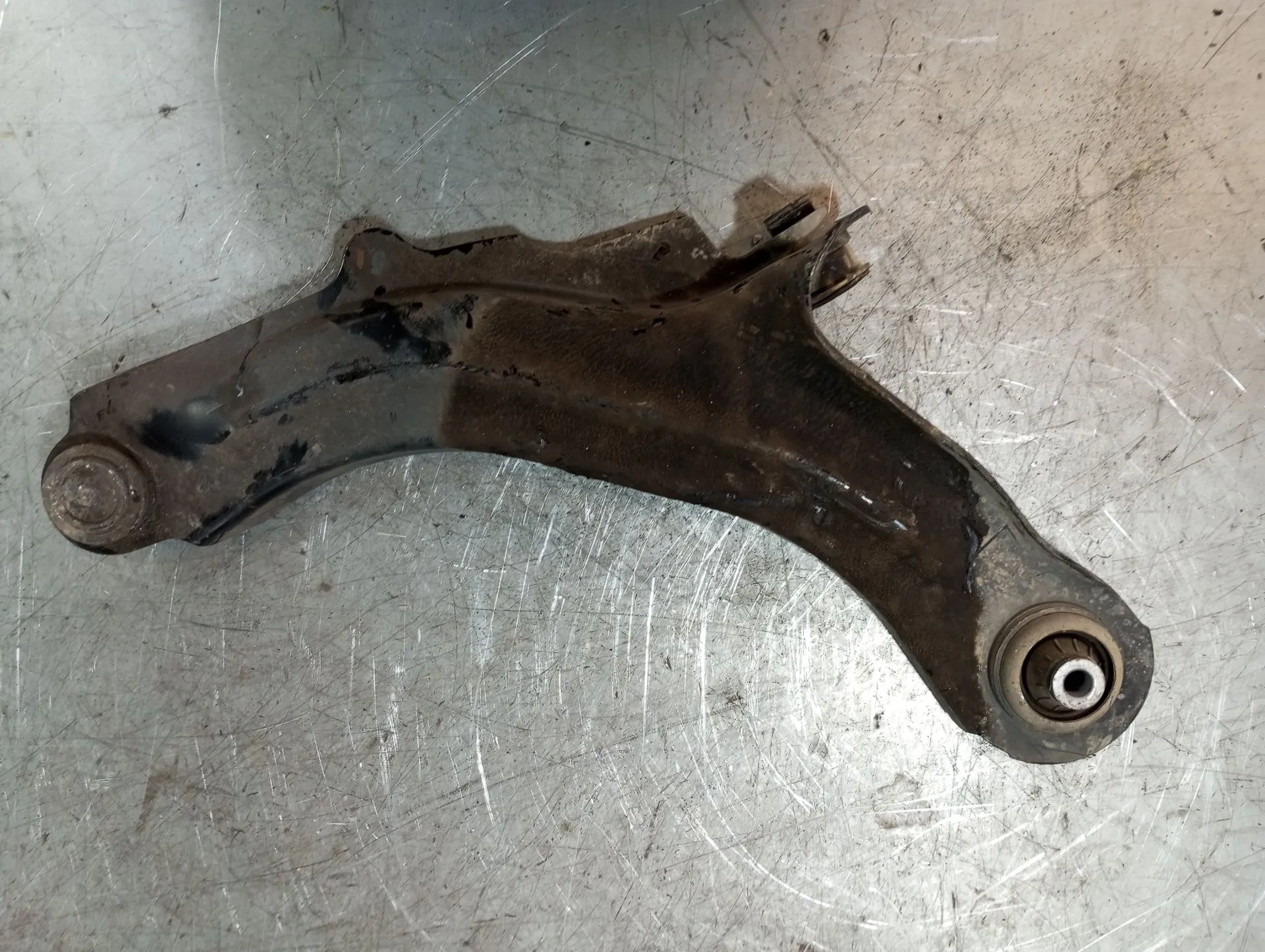 Right front suspension arm RENAULT Captur (J5_) Imagem-1