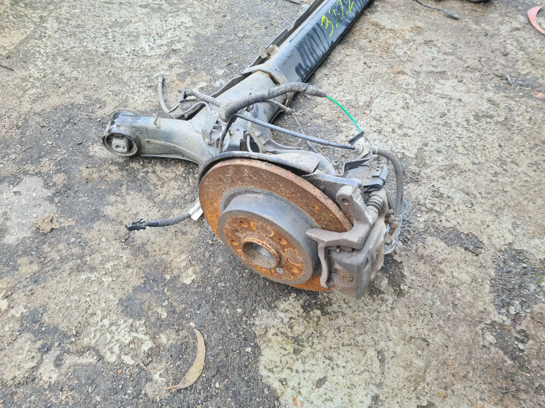 Rear axle with discs RENAULT Kadjar (HA_, HL_) Imagem-2