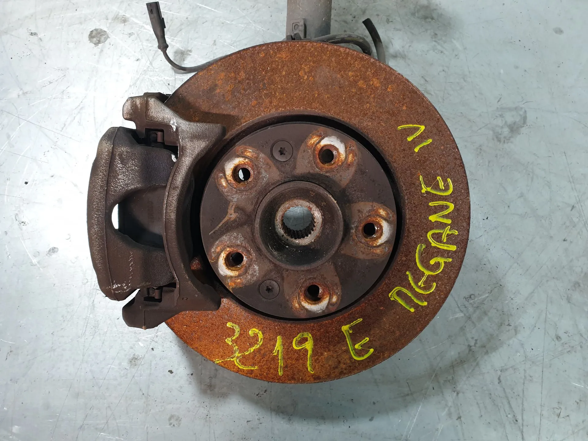 Fusello anteriore sinistro RENAULT Megane IV (B9A/M_)