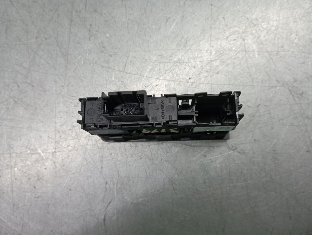 Multifunction control SEAT Leon SC (5F5) Imagem-3