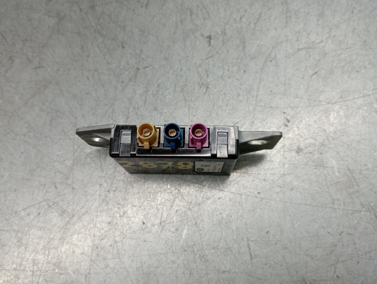 Antenna Amplifier JAGUAR XE (X760) Imagem-1