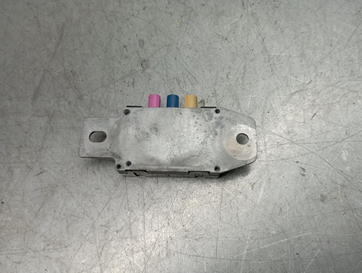 Antenna Amplifier JAGUAR XE (X760) Imagem-2