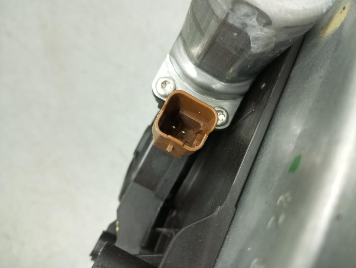 Alzavetro posteriore destro DACIA Jogger Imagem-2