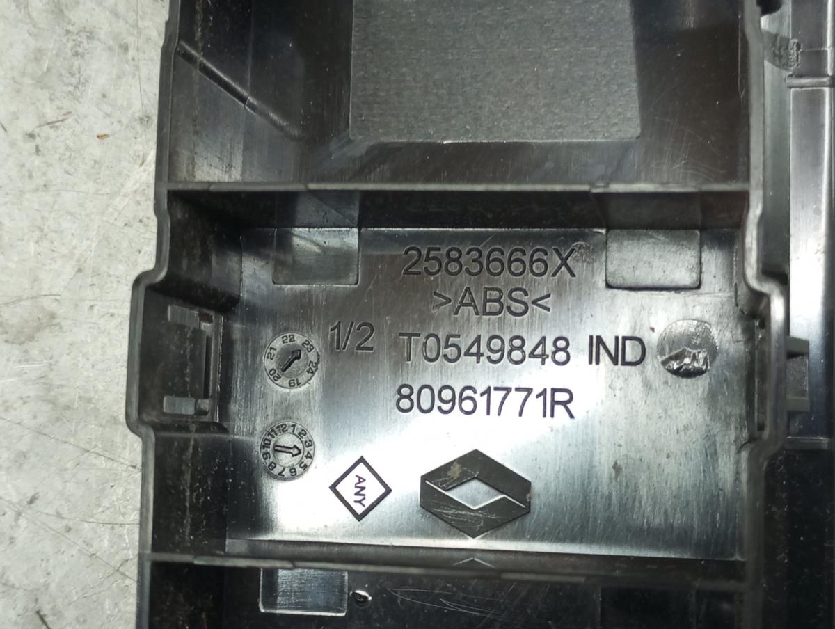 Mando / interruptor elevalunas delantero derecho DACIA Jogger Imagem-3