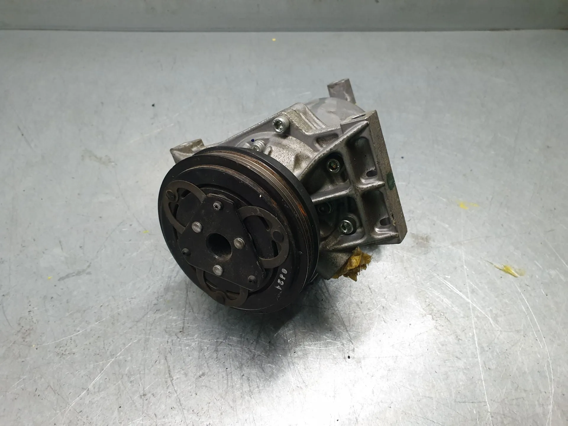 Compresor A/A DACIA Sandero III Imagem-1