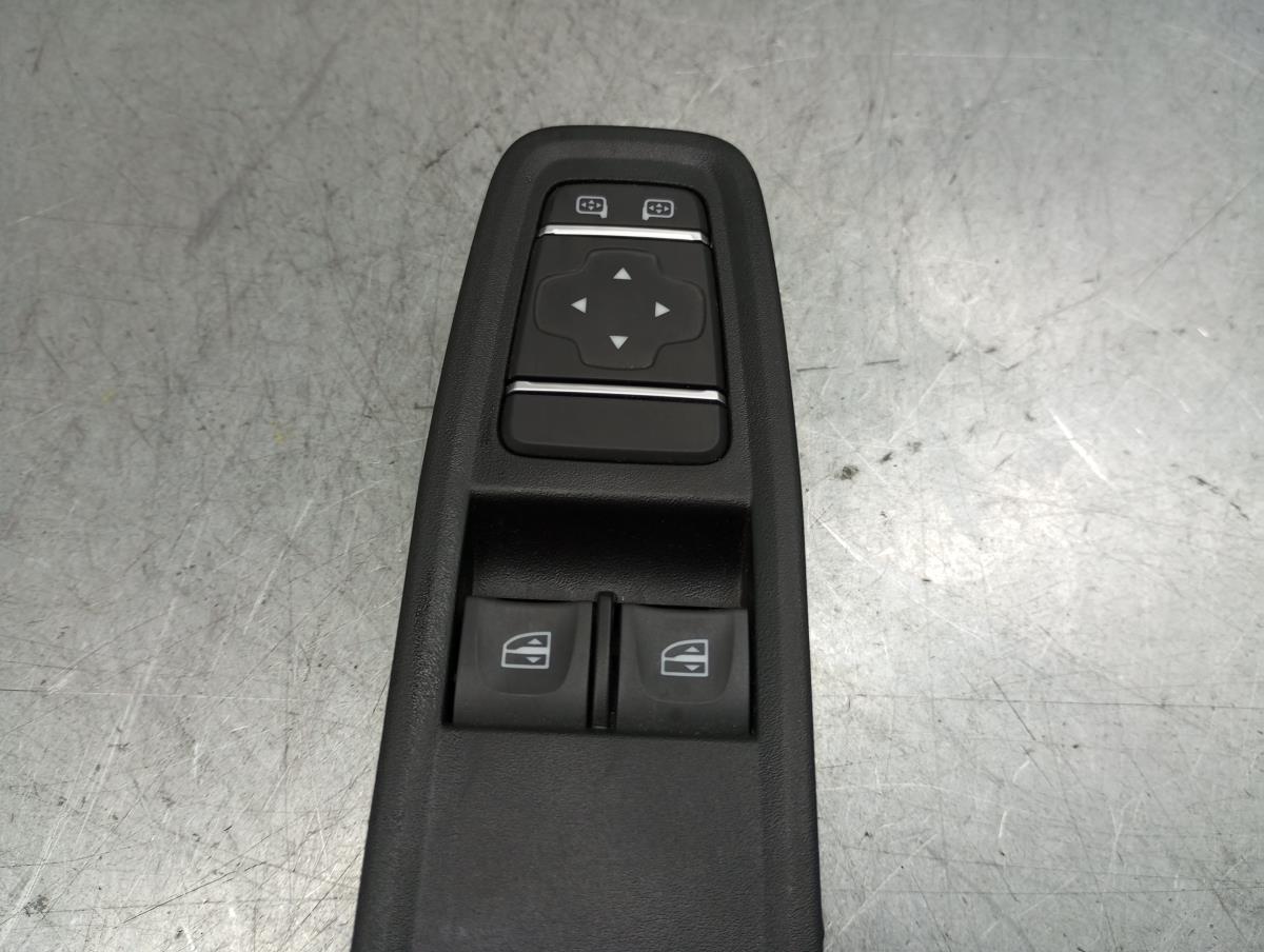 Comando / botão / interruptor vidros frente esquerdo RENAULT Kangoo III Imagem-1