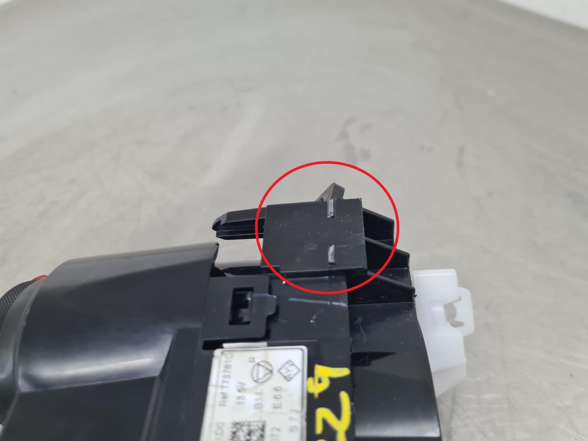 Mando climatizador RENAULT Kangoo III Imagem-3