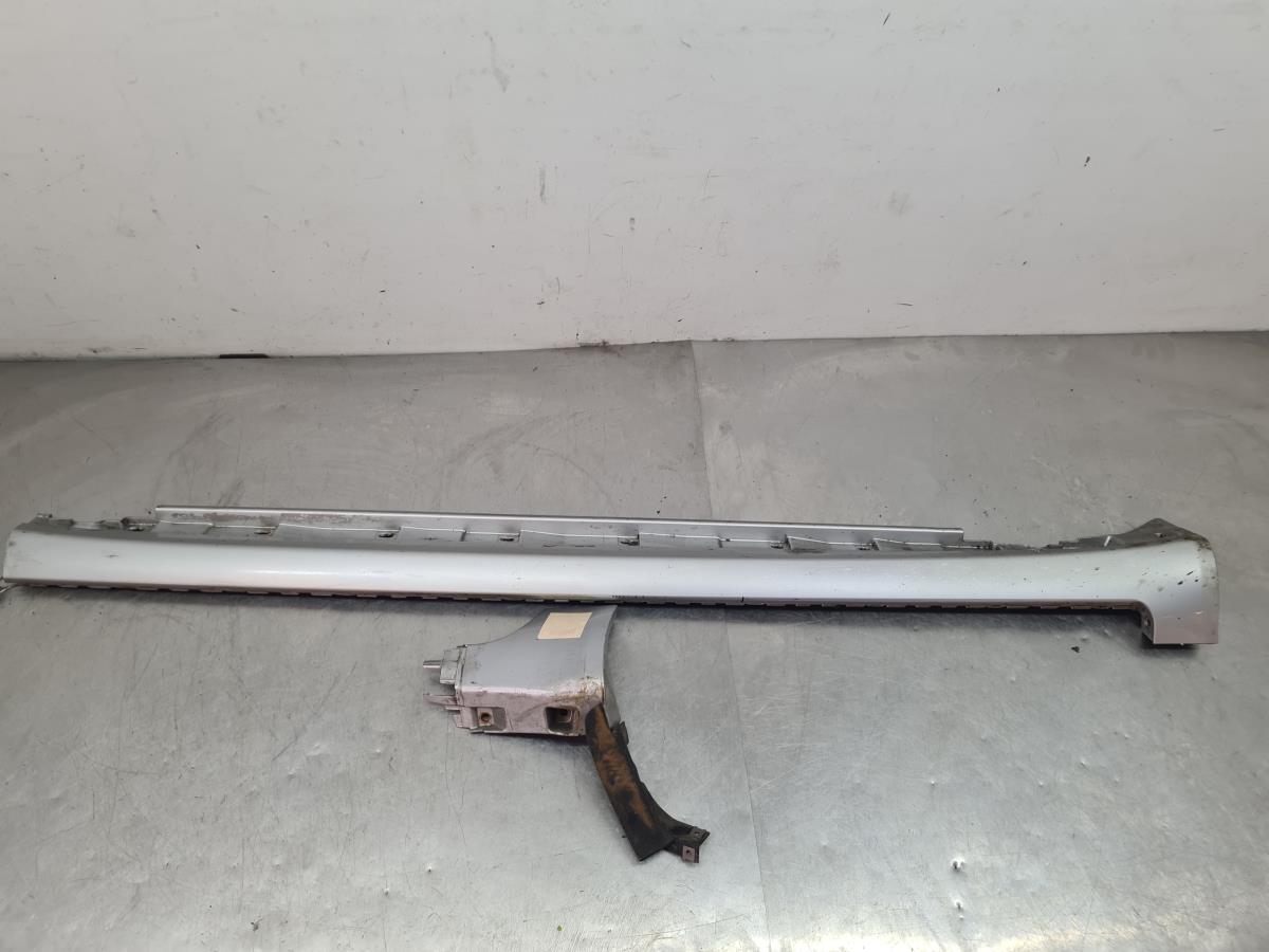 Embaladeira esquerda AUDI A4 (8EC, B7)