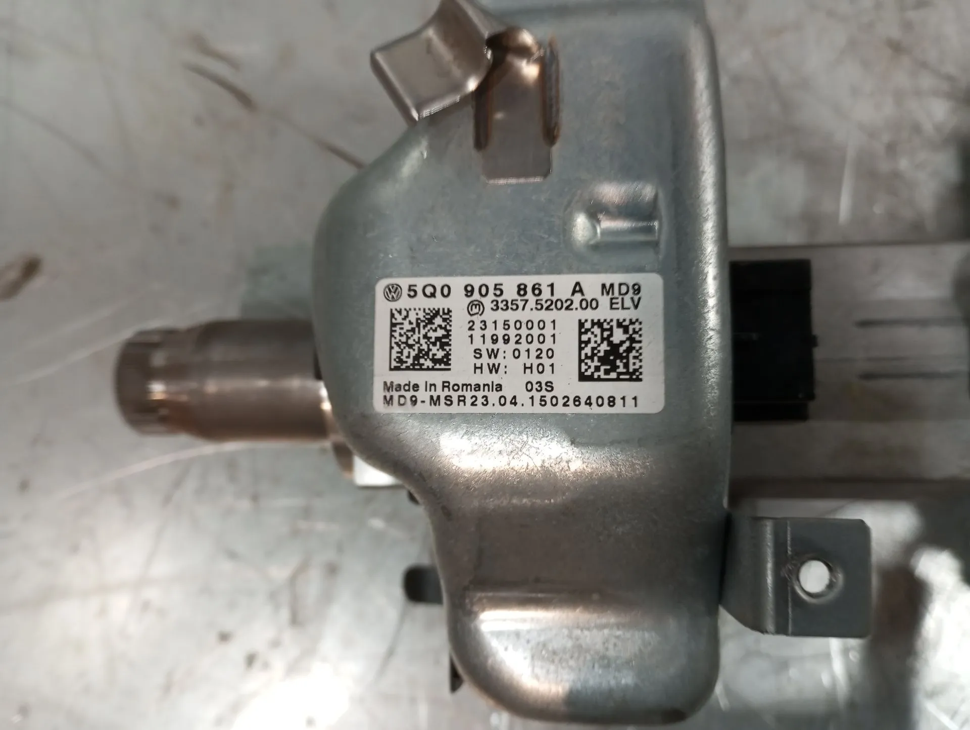 Steering column SKODA Fabia III Hatchback (NJ3) Imagem-1