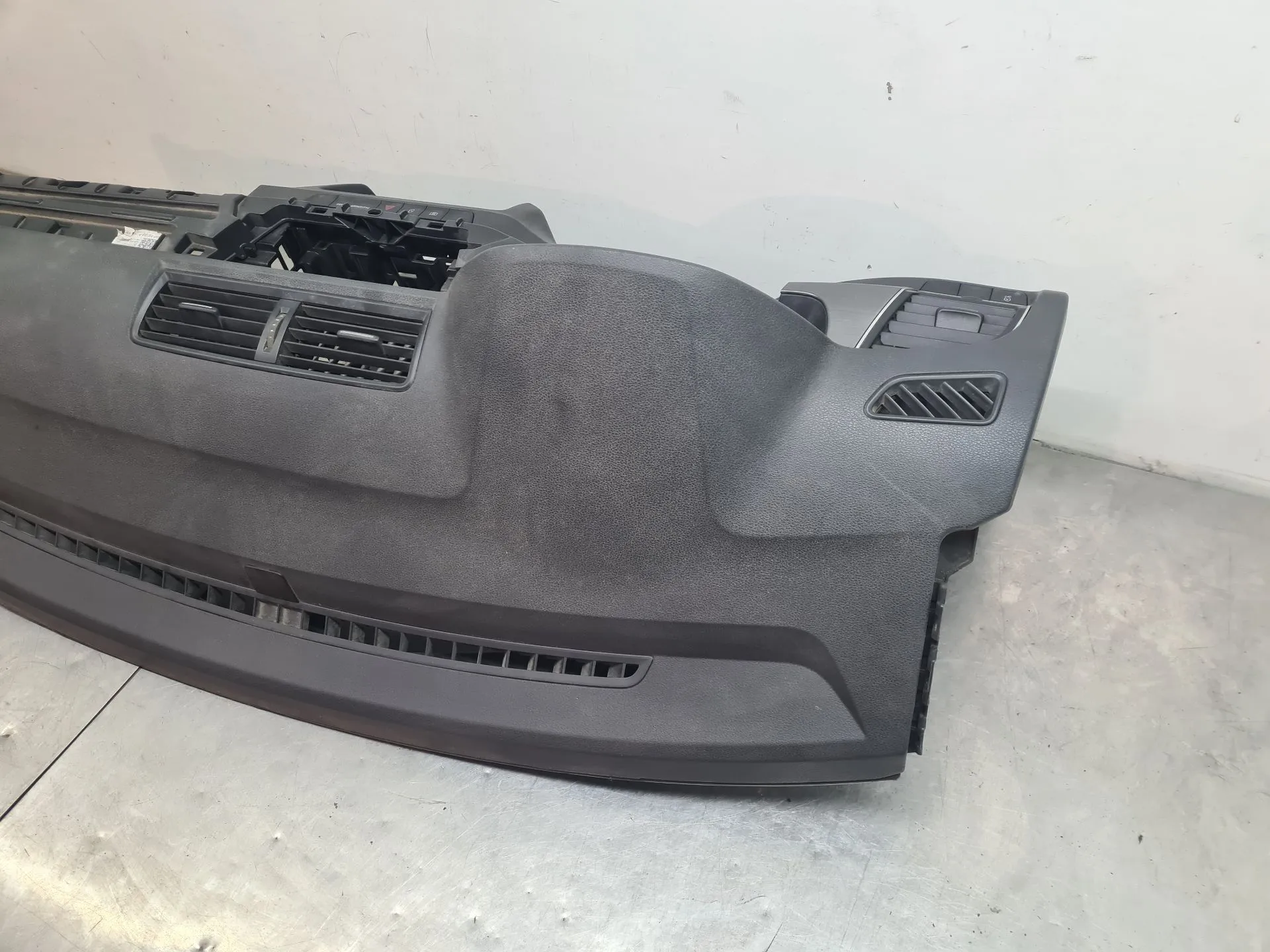 Tableau de bord SKODA Fabia III Hatchback (NJ3) Imagem-5