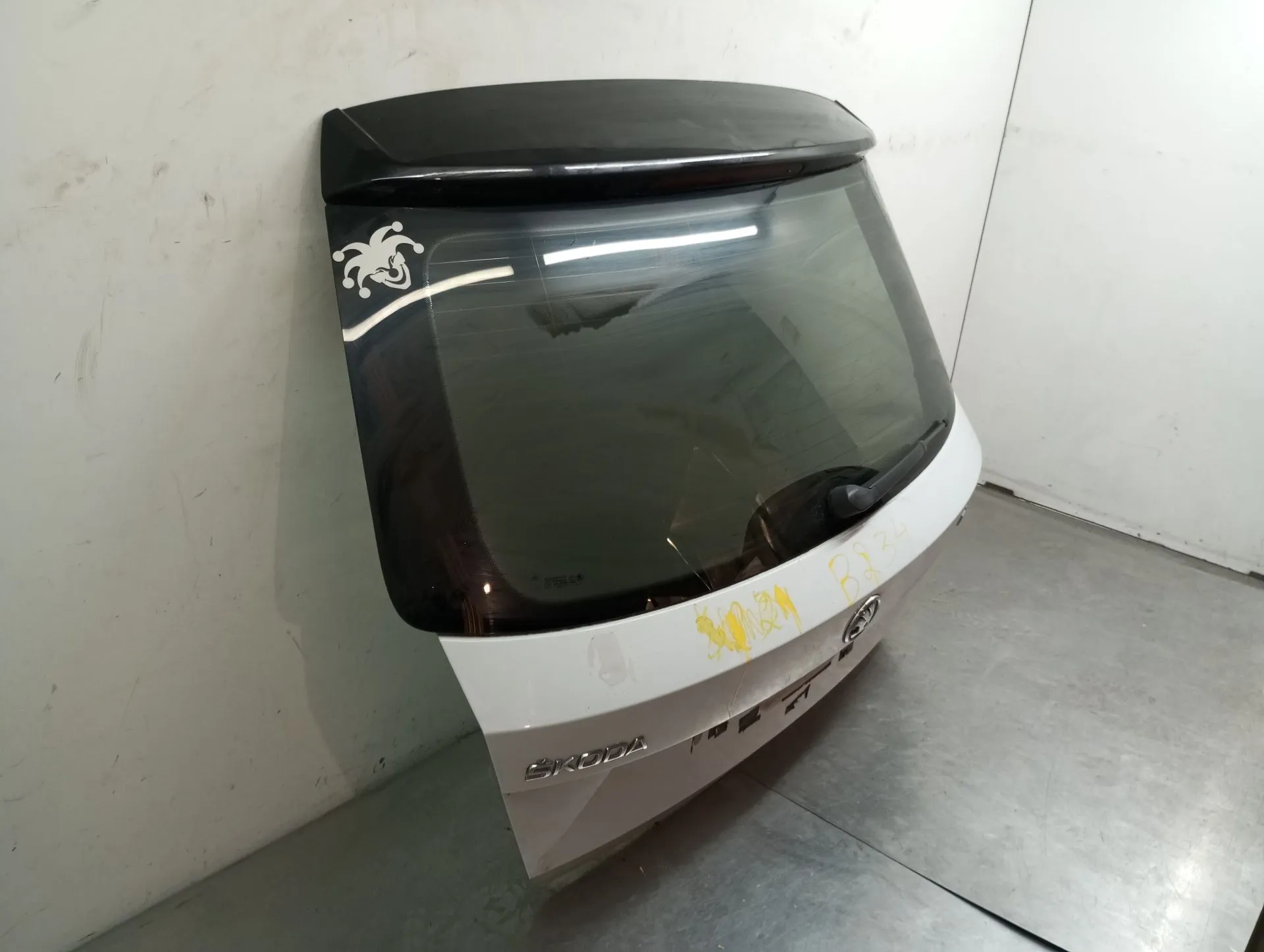 Tailgate / Trunk lid SKODA Fabia III Hatchback (NJ3) Imagem-2