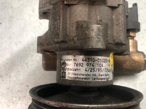 Bomba de direção TOYOTA Carina E Sedan (_T19_)