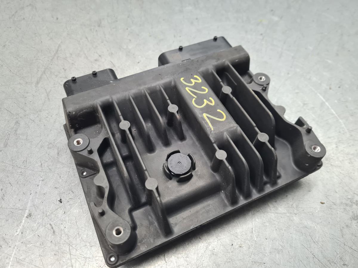 Engine control unit / ECU TOYOTA Yaris (_P21_, _PA1_, _PH1_)