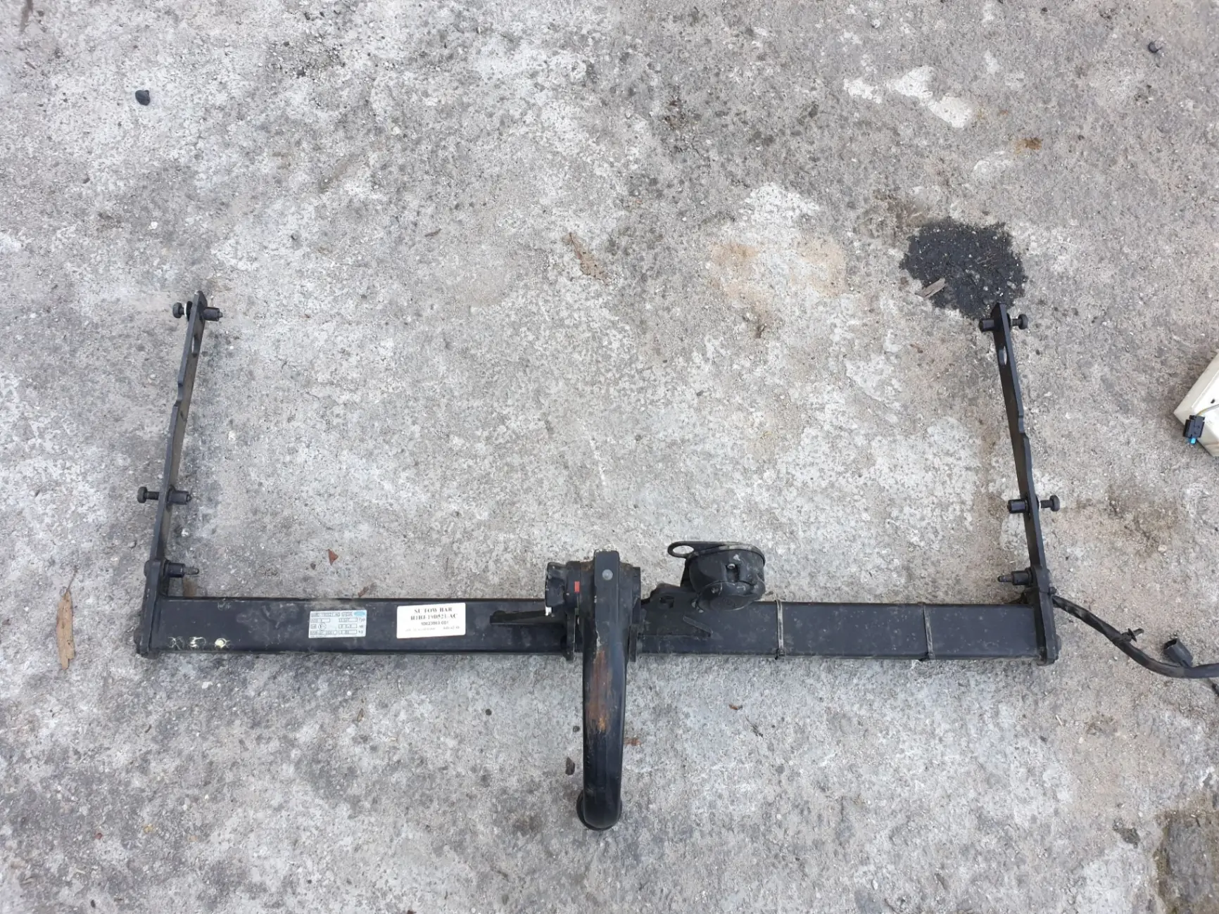 Gancho reboque FORD Fiesta VII (HJ, HF) Imagem-1