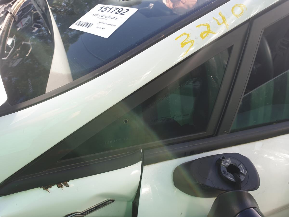 Vidro triangular frente esquerdo FORD Fiesta VII (HJ, HF)
