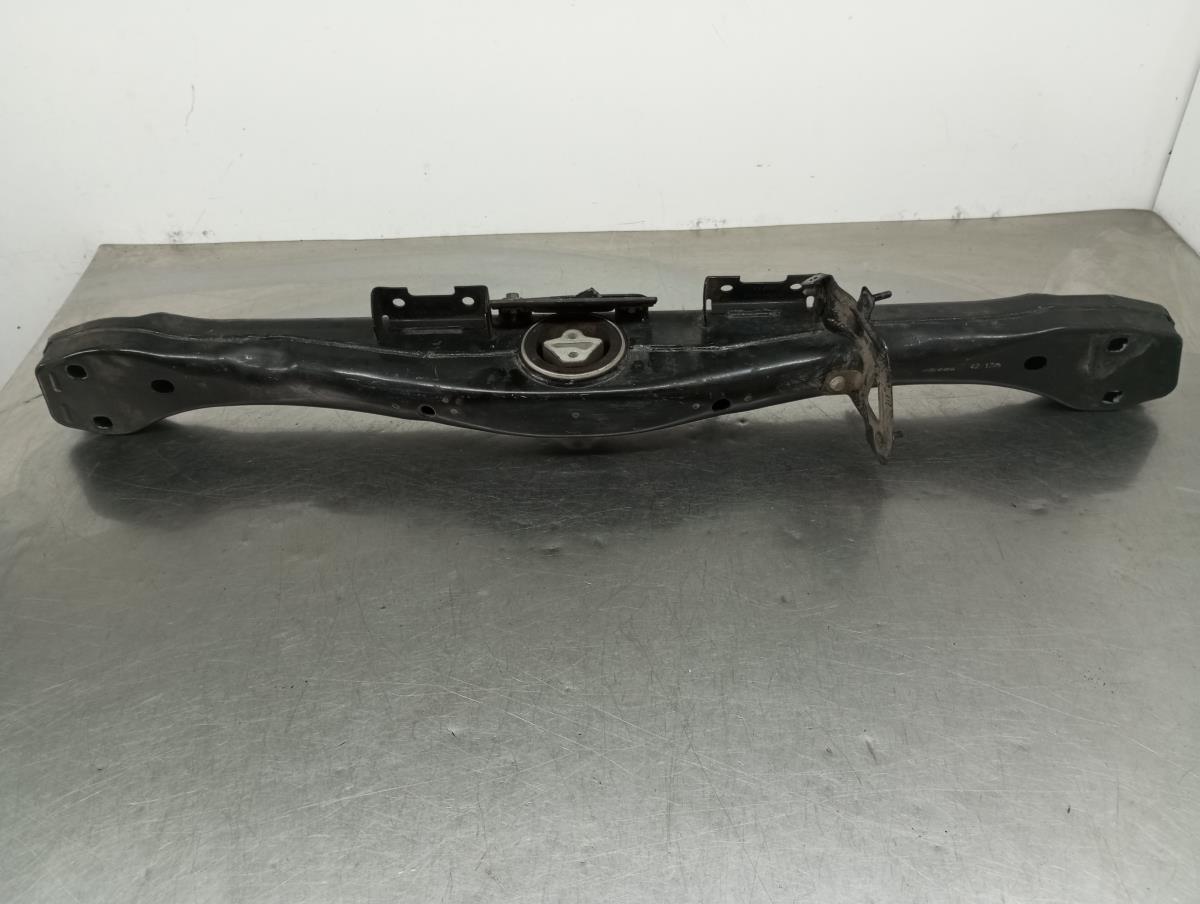 Suporte genérico PORSCHE Cayenne (92A) Imagem-1