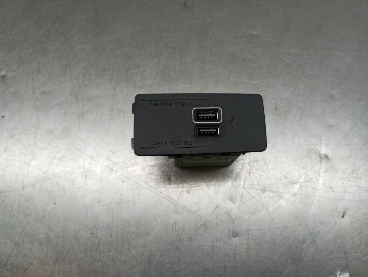 Módulo USB / AUX / IPOD VOLVO XC60 II (246)