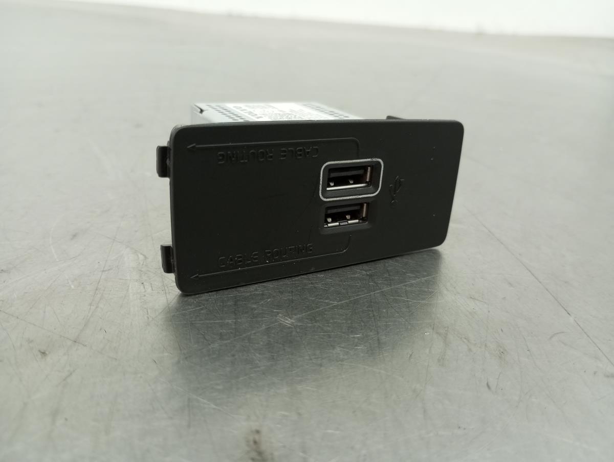 Módulo USB / AUX / IPOD VOLVO XC60 II (246) Imagem-1