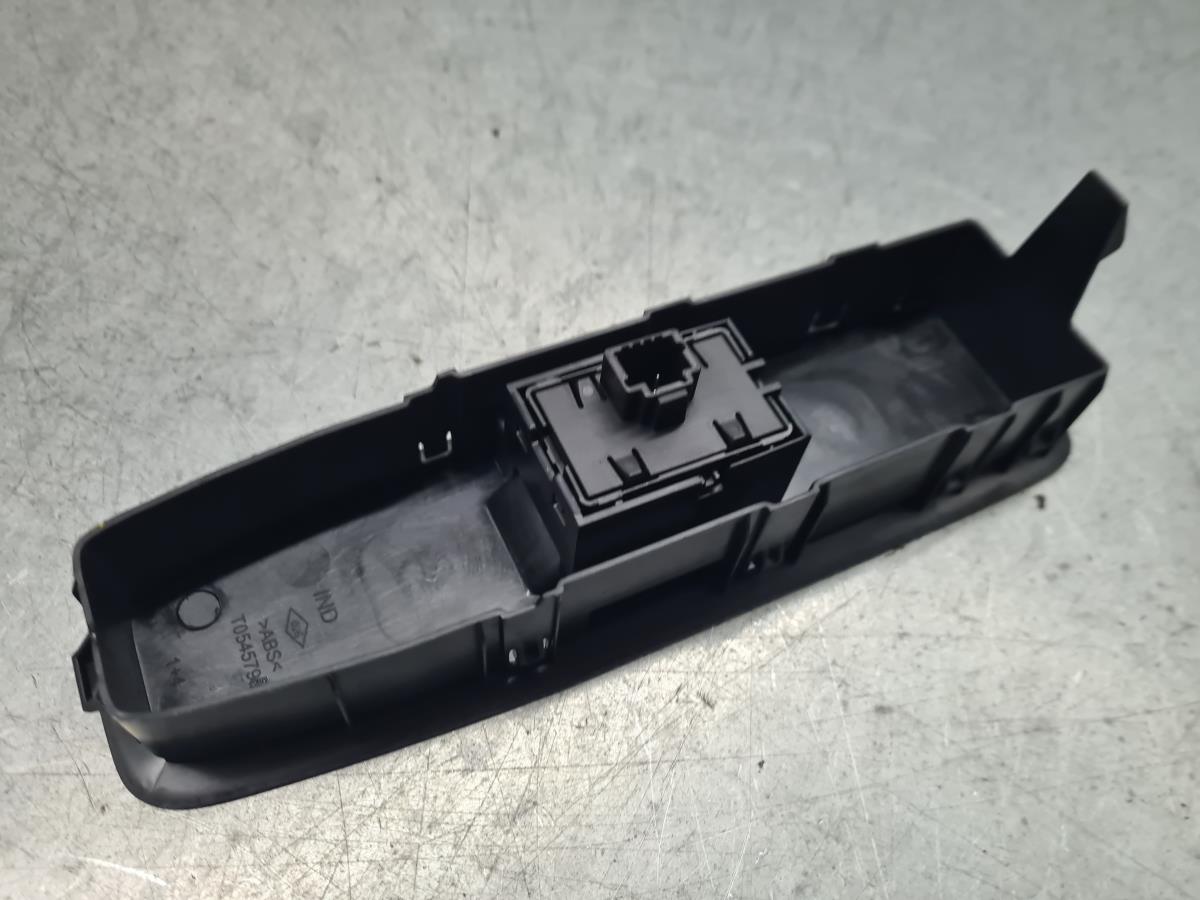 Mando / interruptor elevalunas delantero derecho MERCEDES-BENZ Citan (420) Imagem-1