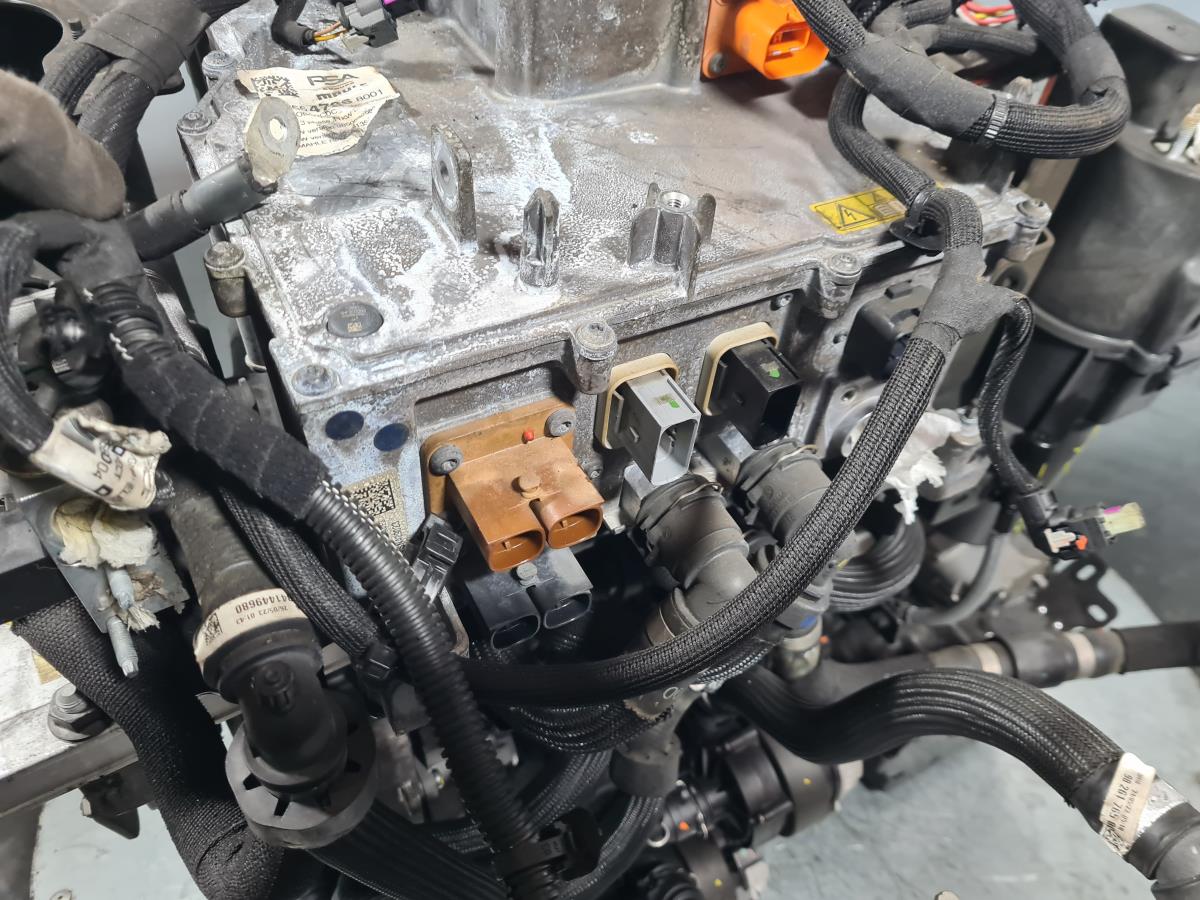 Moteur complet PEUGEOT 208 II Imagem-12