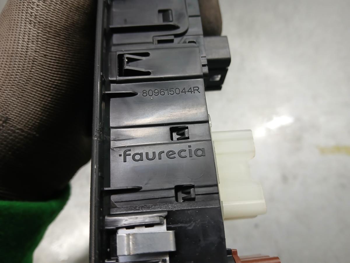 Comando / interruttore alzacristallo anteriore sinistro DACIA Jogger Imagem-3