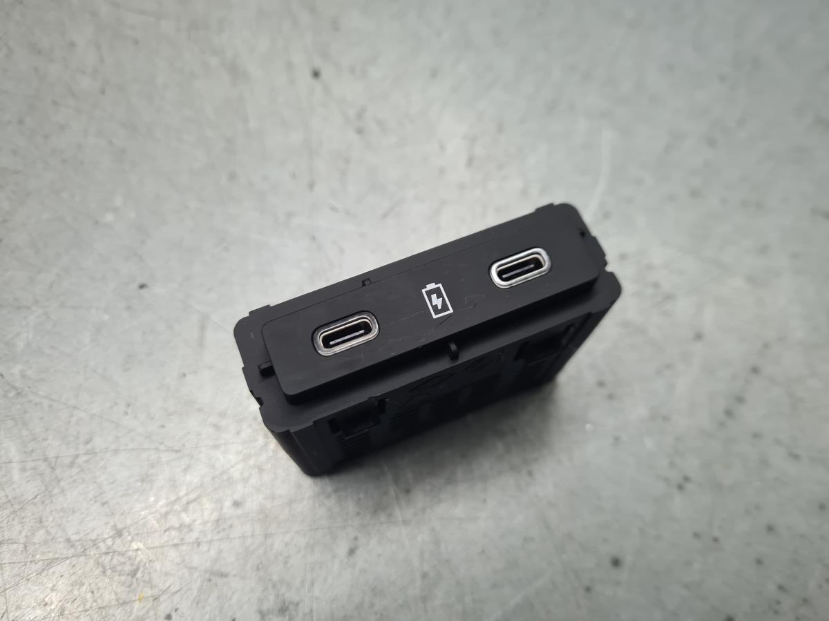 Porta Ingresso USB / AUX / iPod RENAULT Espace VI