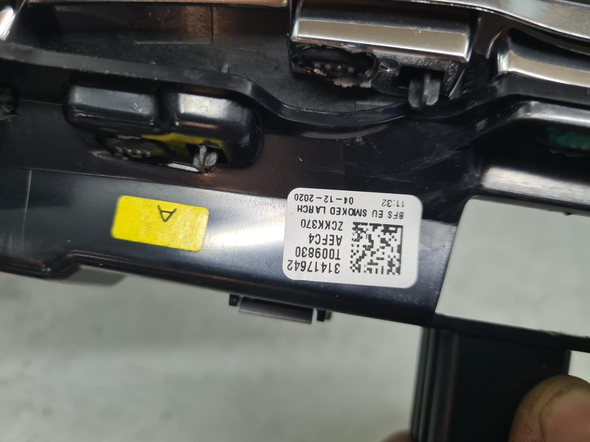 Friso tablier VOLVO XC60 II (246) Imagem-6